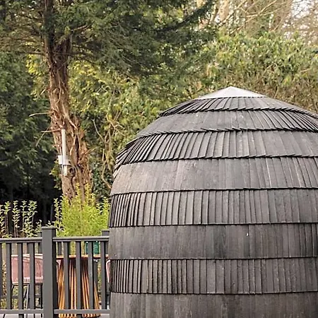 Hotel The Forest At Mount Congreve Gardens